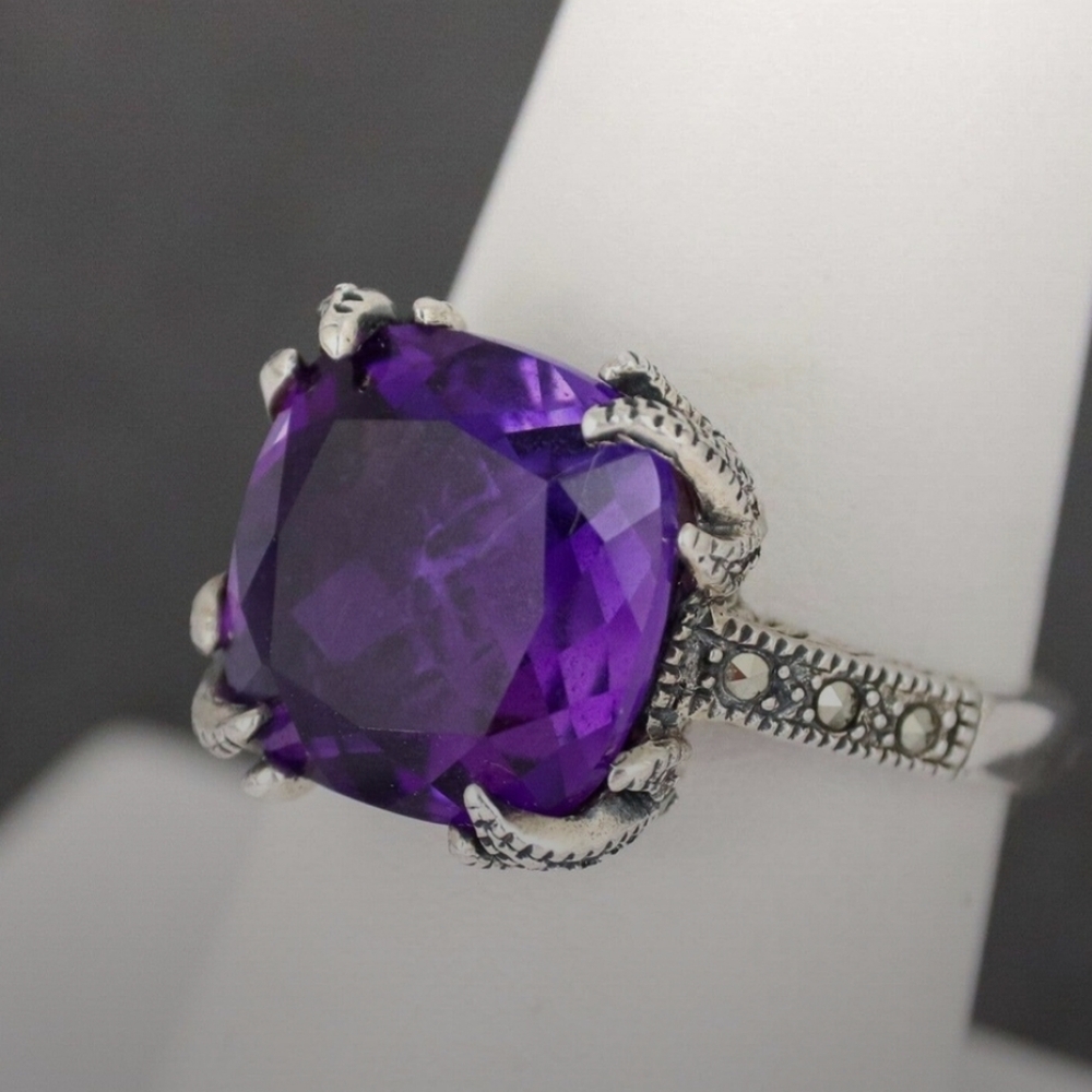 Cushion-cut, lab-created amethyst stone accentuated marcasite & milgrain detail - Picture 7 of 9